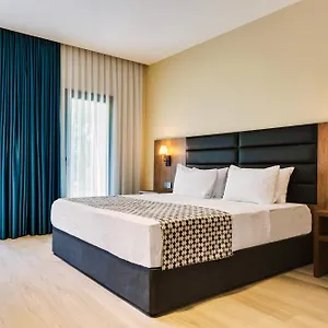 Eleven Hotel